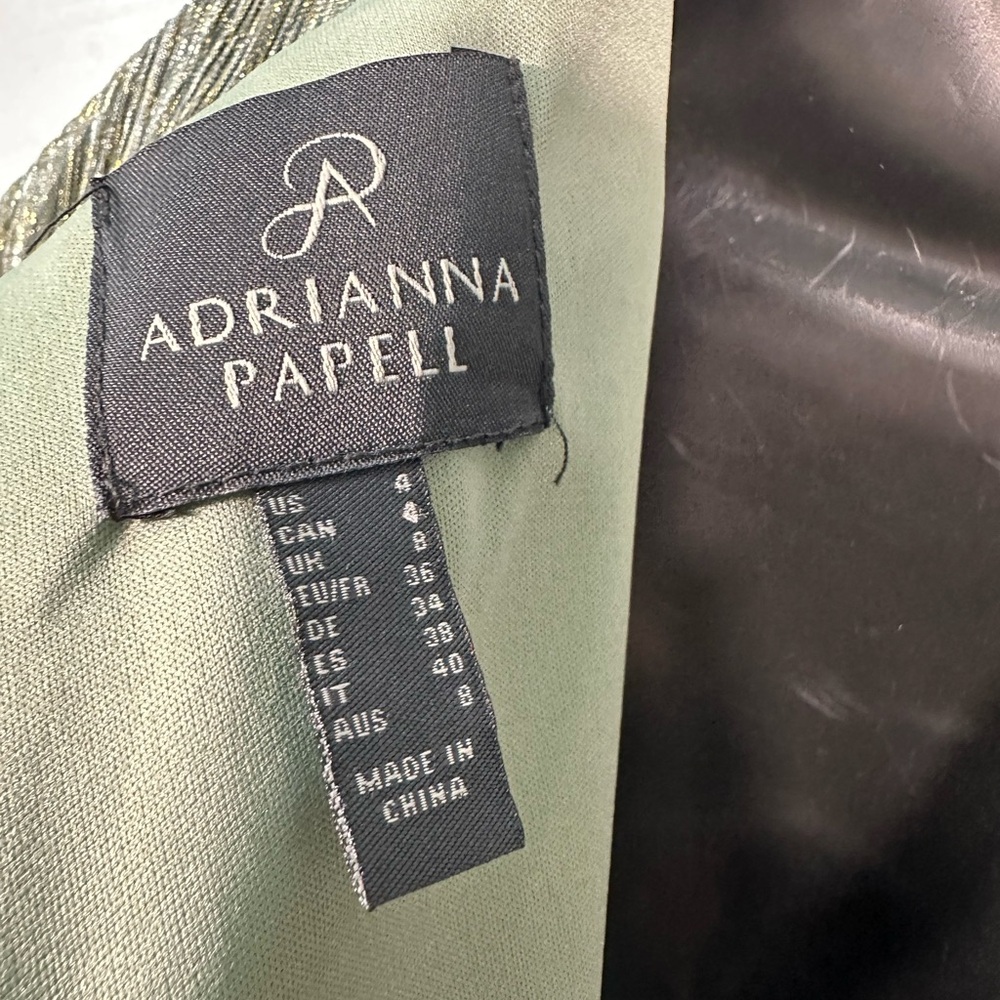 Adrianna Papell Women’s Pleated Green Metallic Short Sleeve Gown Size 4 NWOT - Picture 11 of 12